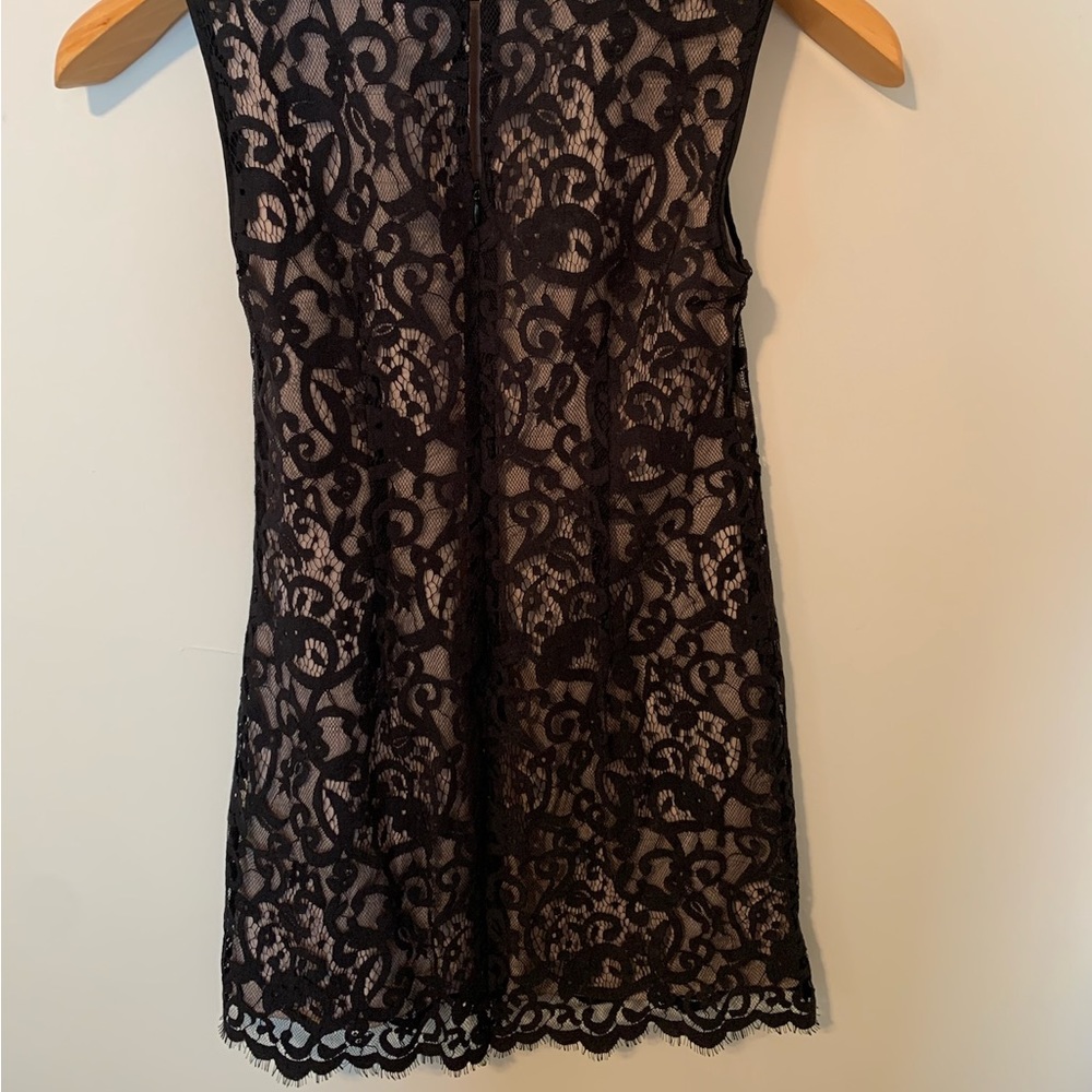 Loft Shift Dress - Picture 2 of 4